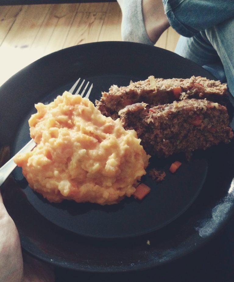 köttfärslimpa potatismos